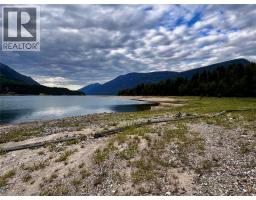 5851 Hwy 6 Highway, Burton, BC V0G1R0 Photo 51