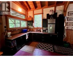 5851 Hwy 6 Highway, Burton, BC V0G1R0 Photo 15