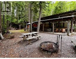 5851 Hwy 6 Highway, Burton, BC V0G1R0 Photo 36