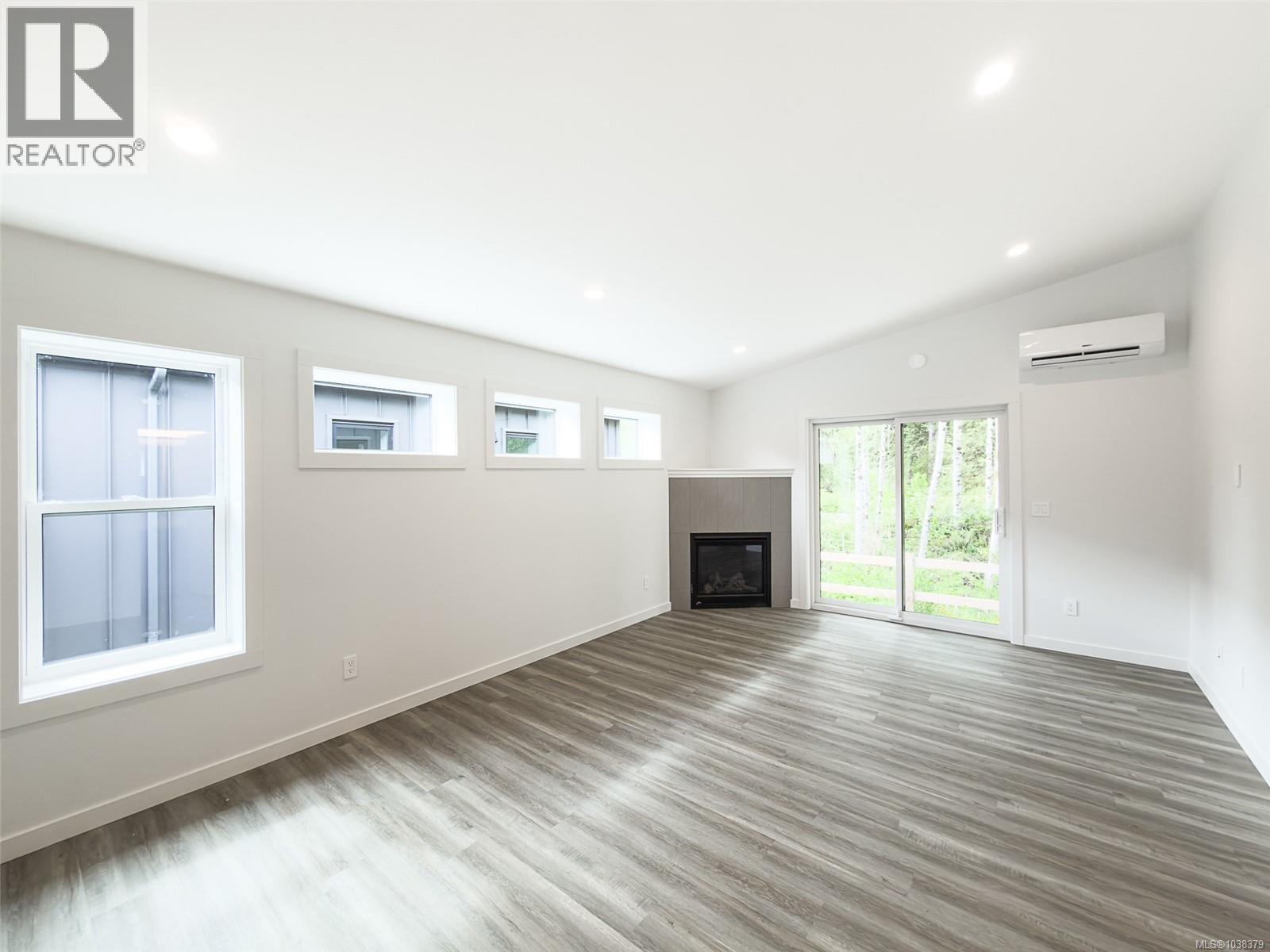 #33 3025 Royston Rd - 6