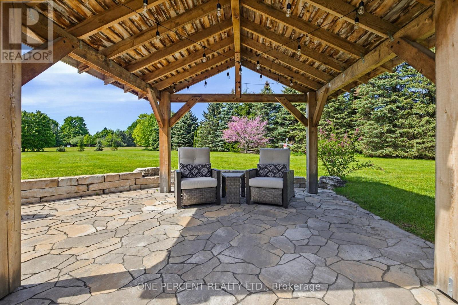 10 CRANSTON DRIVE - 38