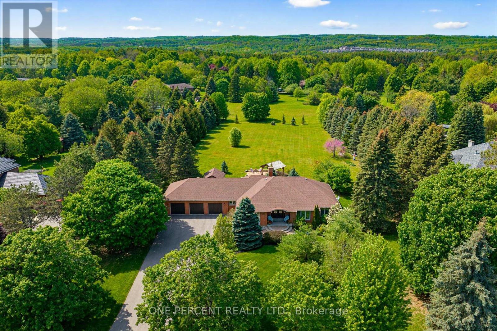10 CRANSTON DRIVE - 42