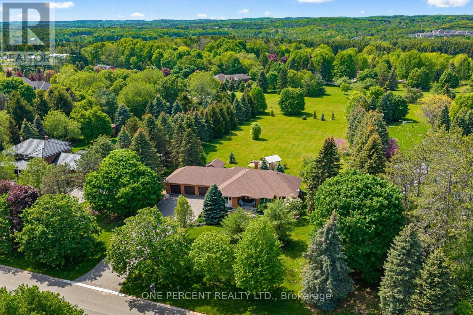10 CRANSTON DRIVE - 43