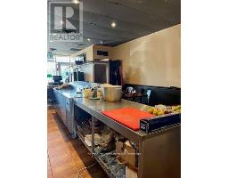 7040 Airport Road, Mississauga, ON L4T2G8 Photo 12