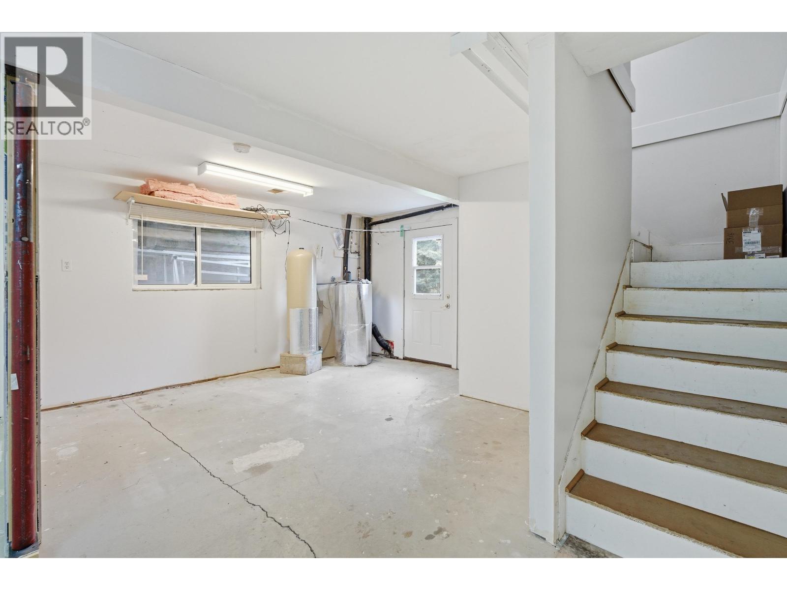 7618 CLEARVIEW ROAD - 24