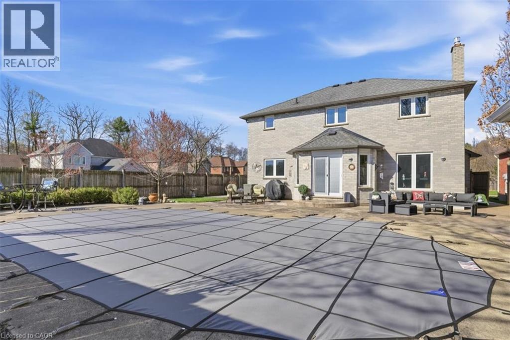 4 BREWSTER Place - 47