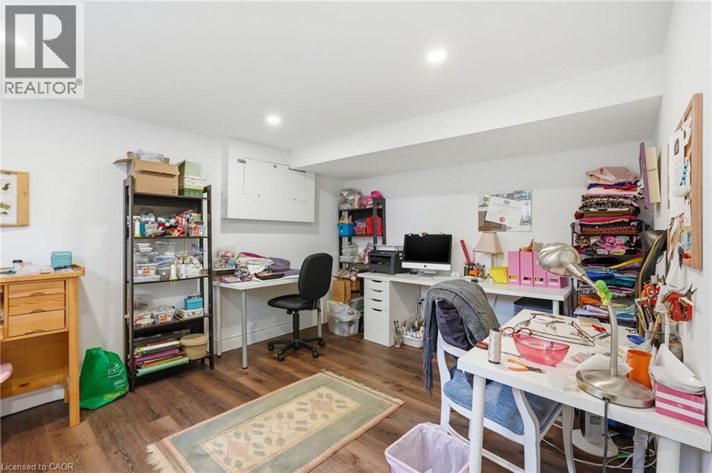 23 HILDEGARD Drive - 41