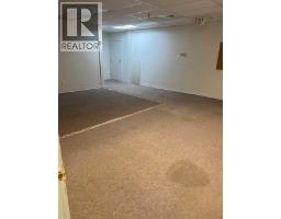 204-205, 5115 49 Street, Whitecourt, AB T7S1A1 Photo 6