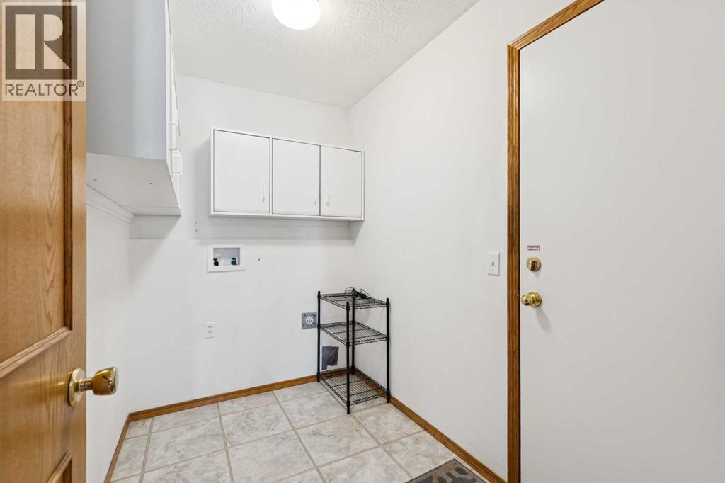 135 Sceptre Close NW - 46