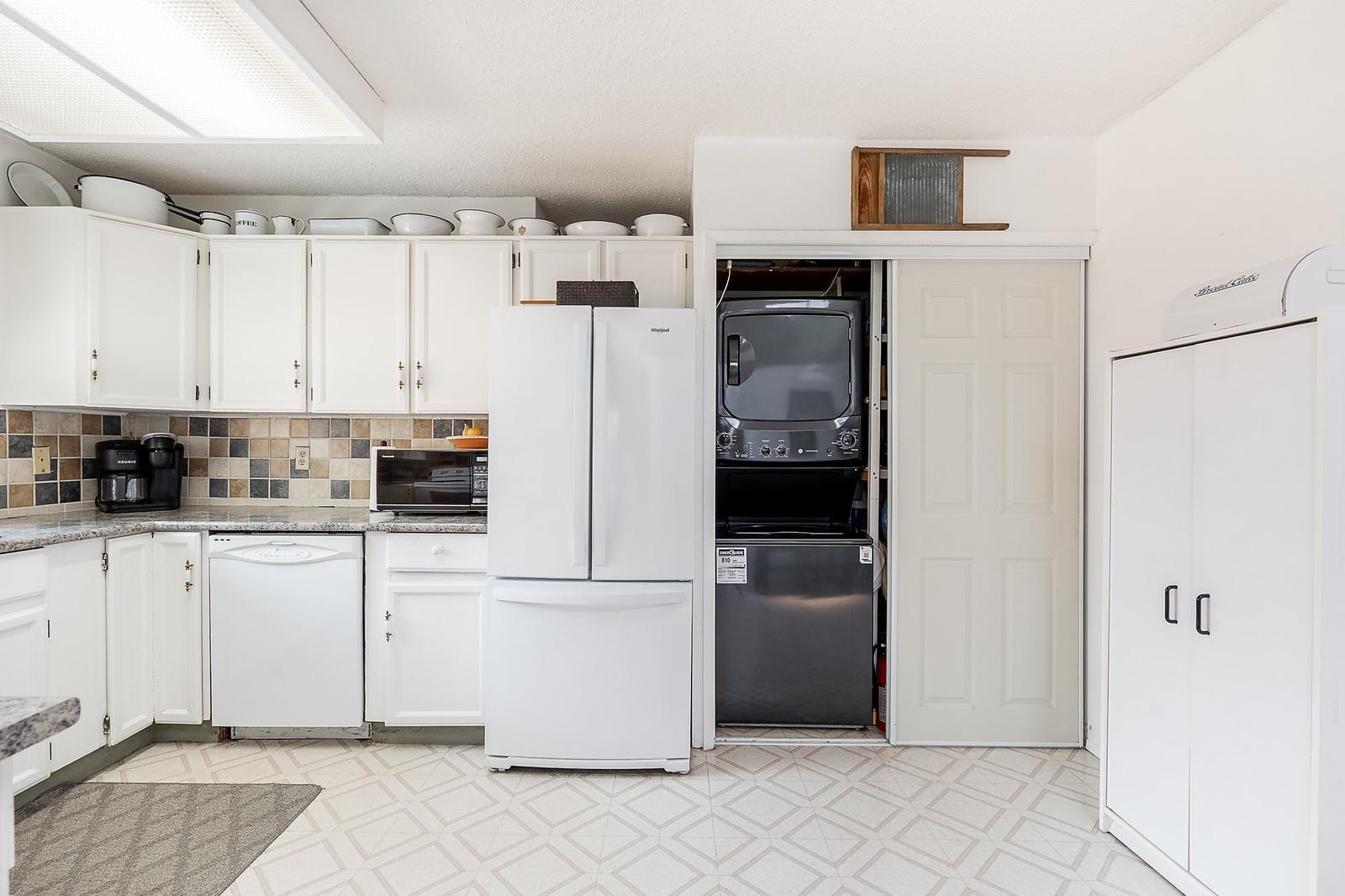 3 Bed, 2 Bath House for Sale in Surrey – 9120 145A STREET, Surrey – MLS# R3128033 - Image 15