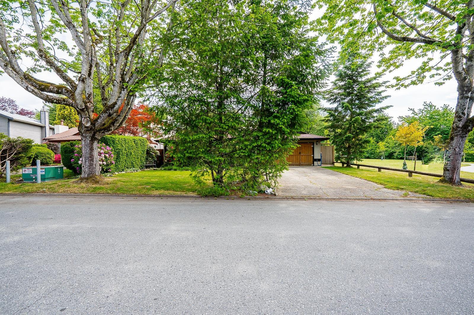 3 Bed, 2 Bath House for Sale in Surrey – 9120 145A STREET, Surrey – MLS# R3128033 - Image 36