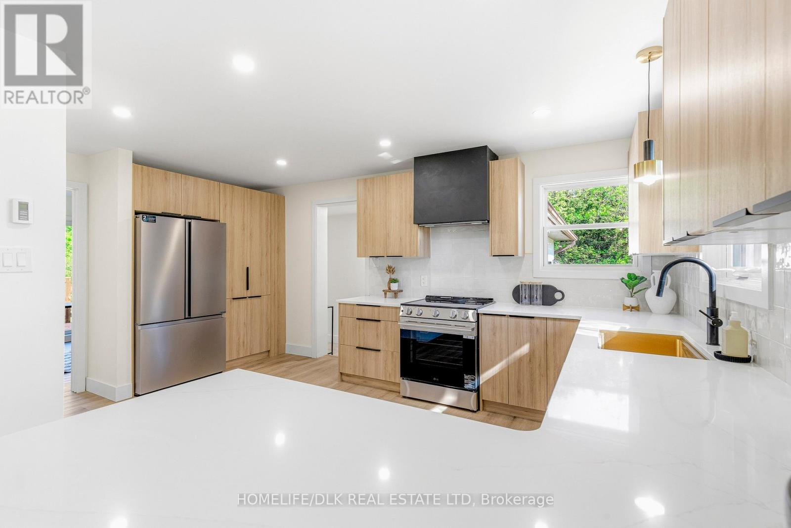 13 BEVERLY STREET - 12