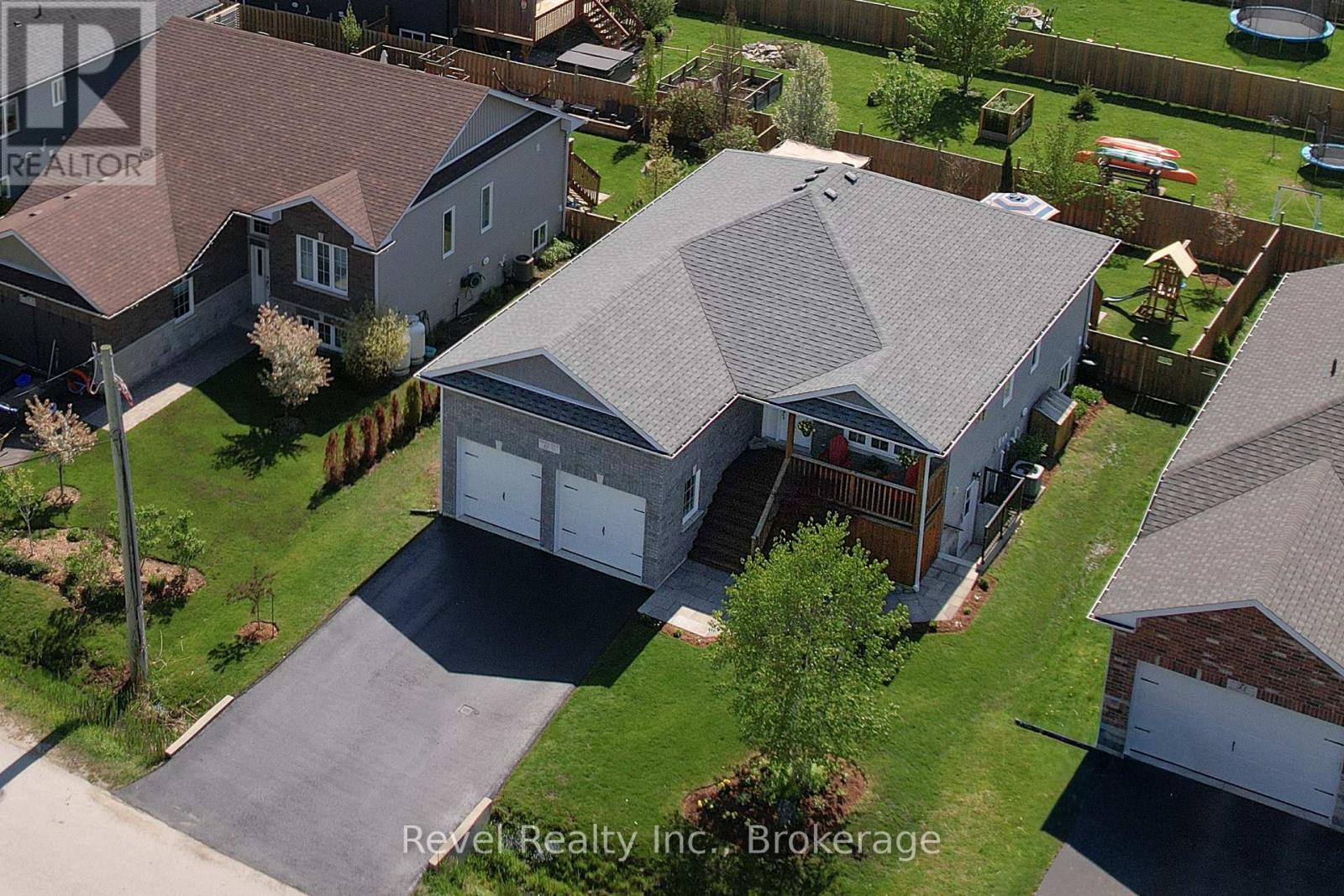 37 MARILYN AVENUE N - Image 2