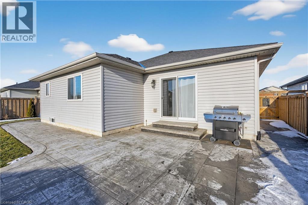 20 LINDA Crescent - 50