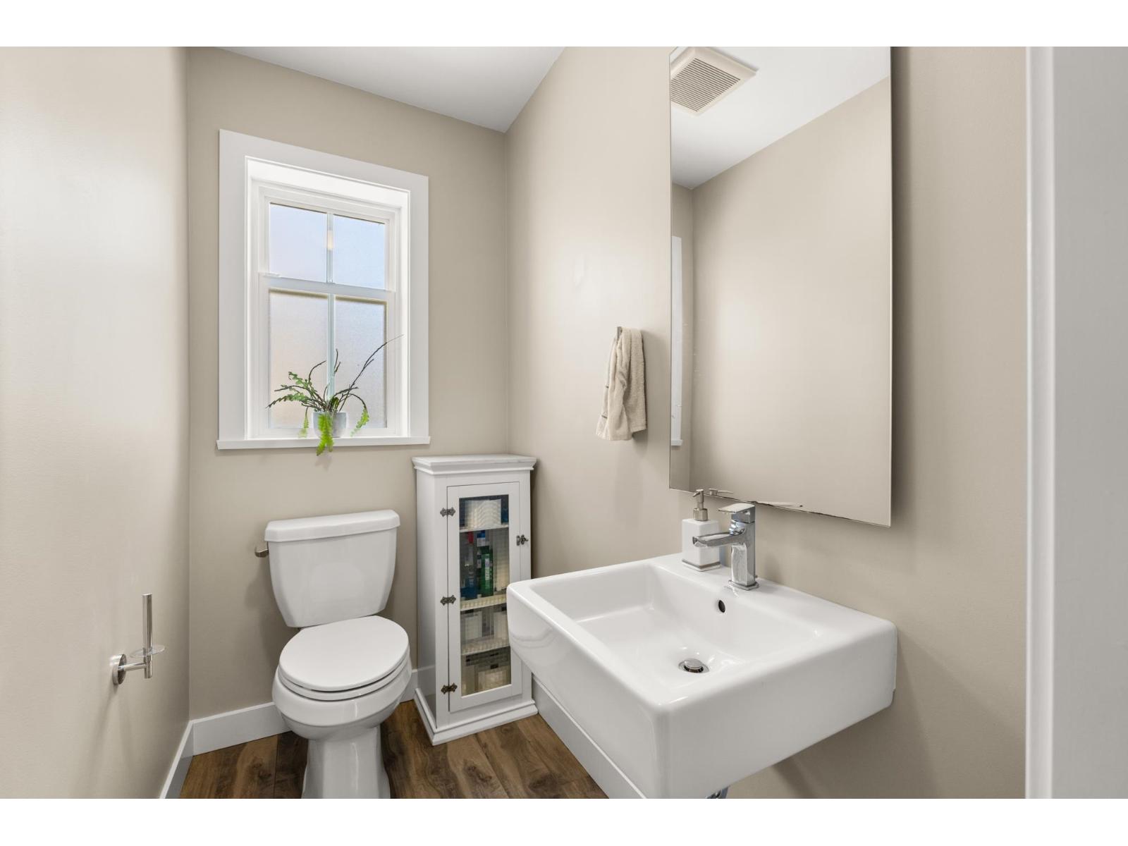 3 Bed, 3 Bath Townhouse for Sale in Surrey – 2 15588 32 AVENUE, Surrey – MLS# R3122592 - Image 14