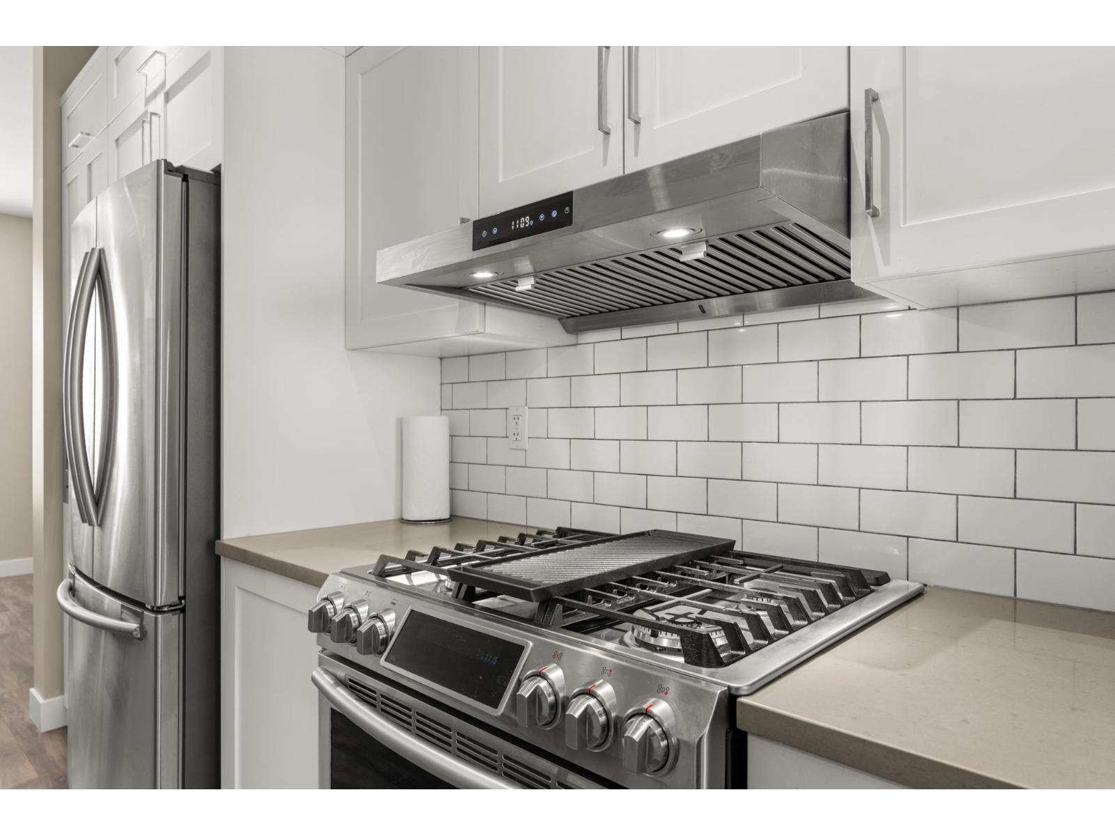 3 Bed, 3 Bath Townhouse for Sale in Surrey – 2 15588 32 AVENUE, Surrey – MLS# R3122592 - Image 19