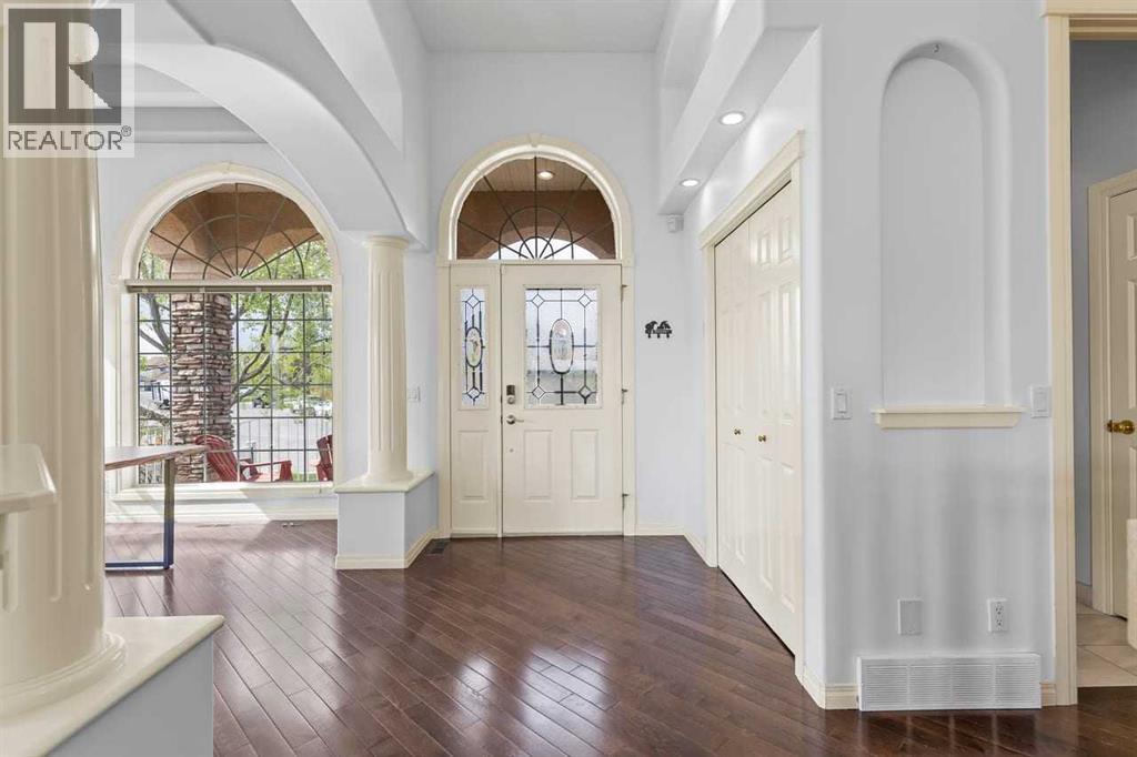 72 Strathlea Place SW - 5