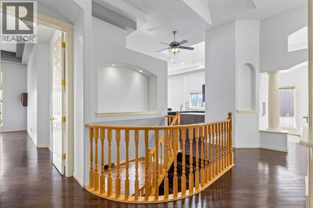 72 Strathlea Place SW - 21