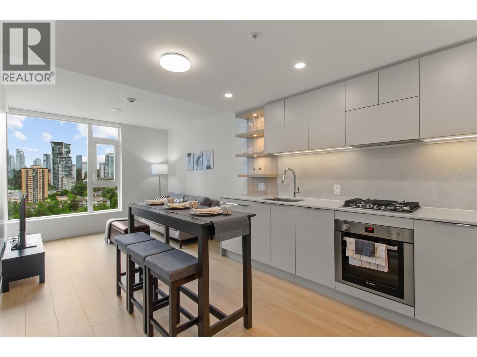 1805 311 ALDERSON Avenue - main photo