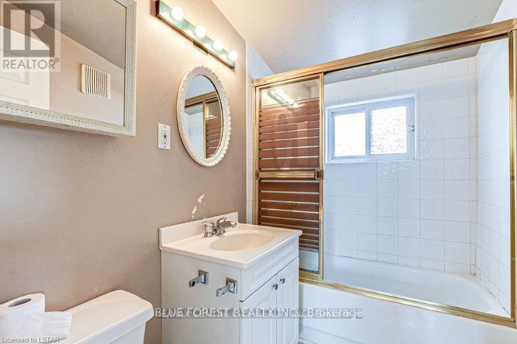 67 ST CATHARINE STREET - 18