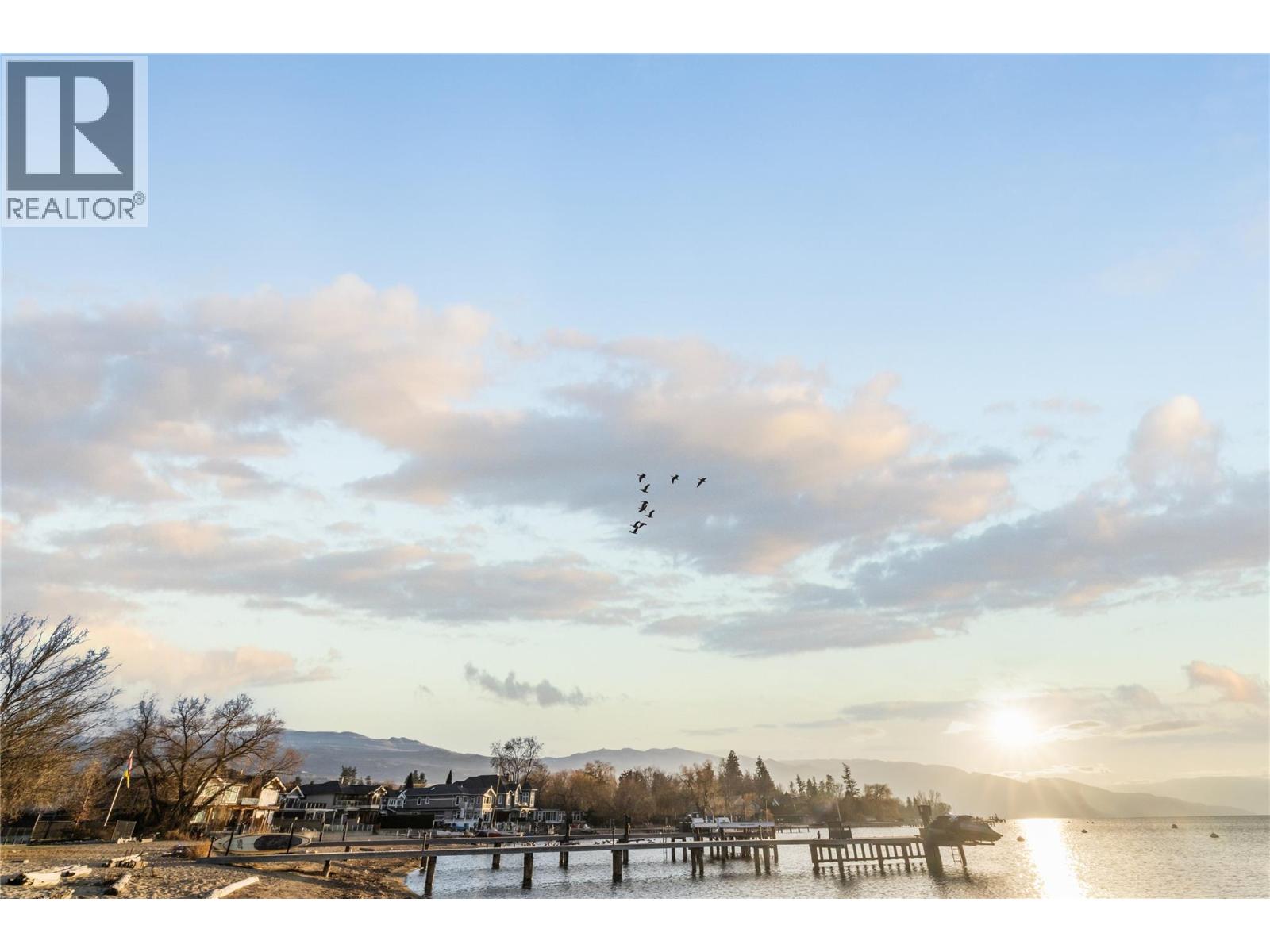 4164 Lakeshore Road - 47