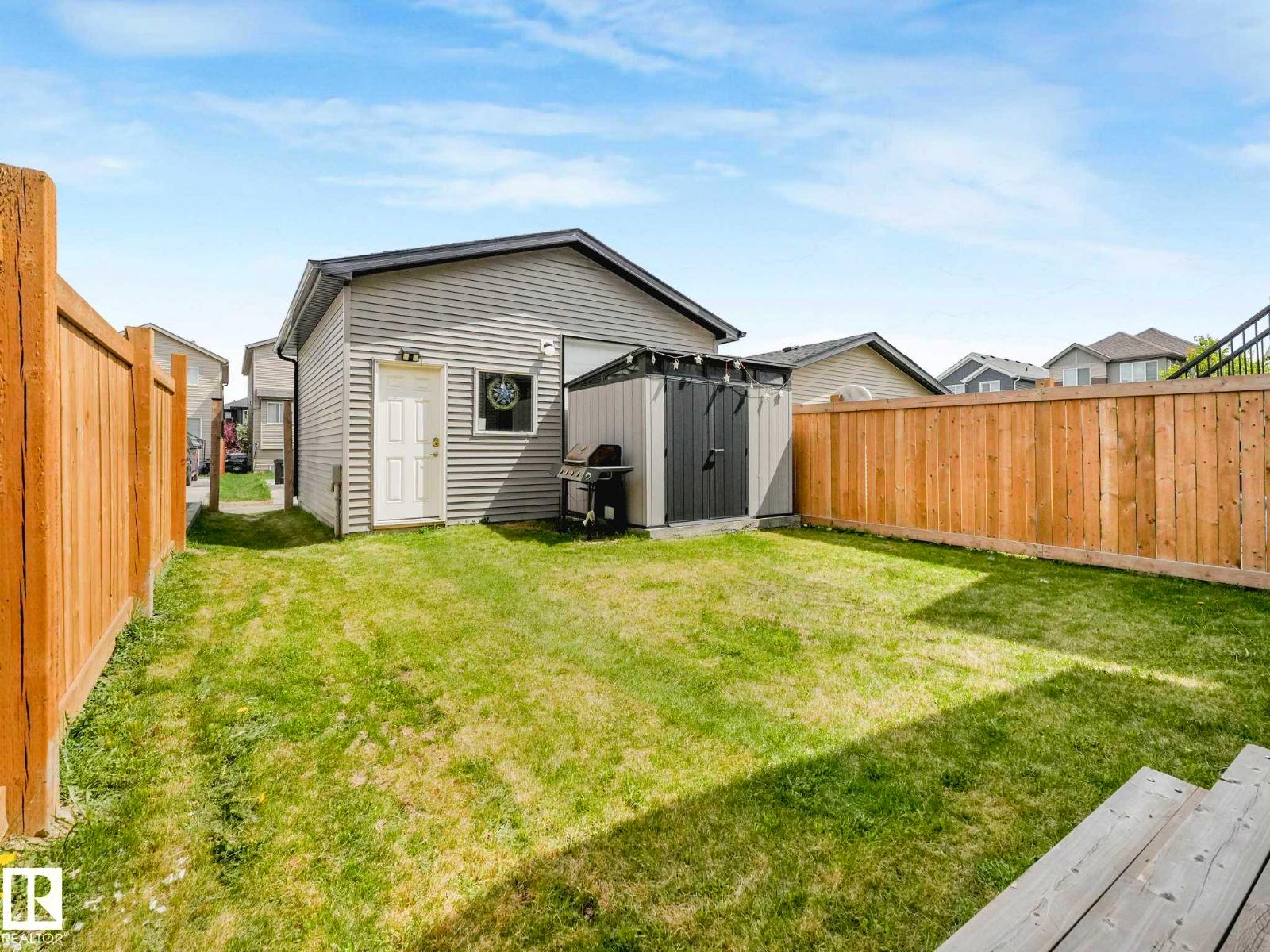 9607 225 ST NW - 55