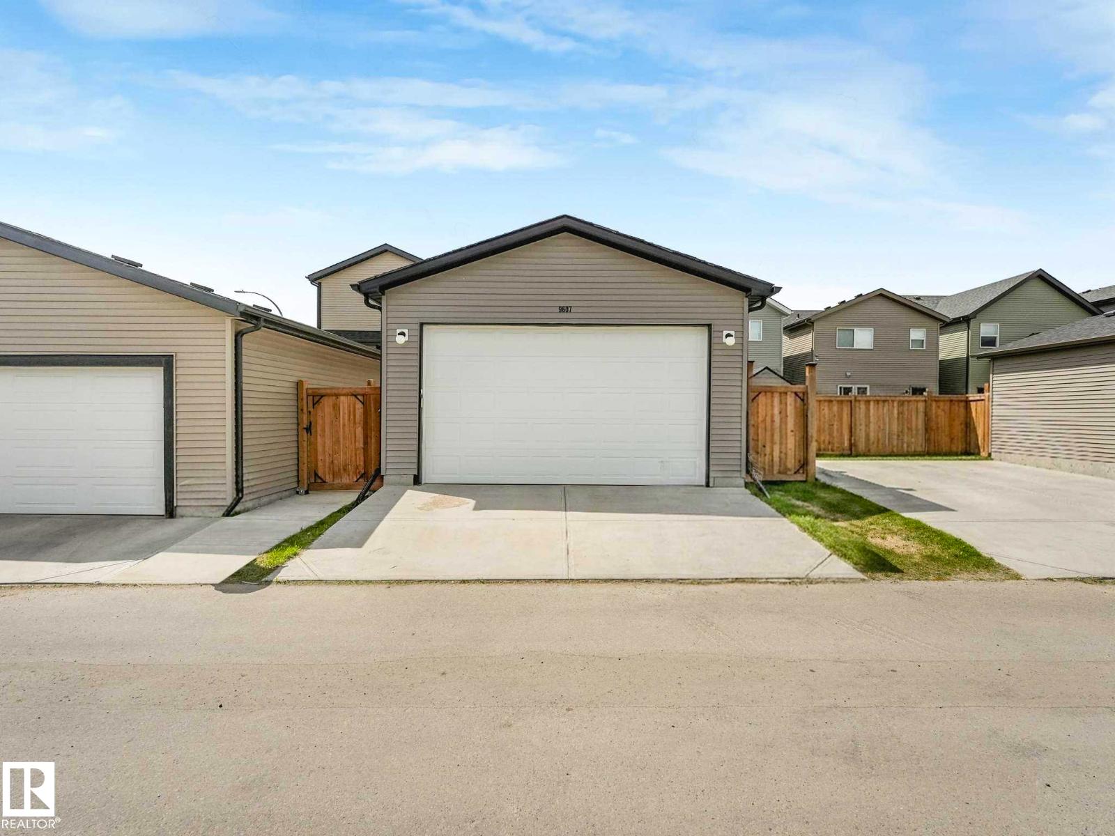 9607 225 ST NW - 57