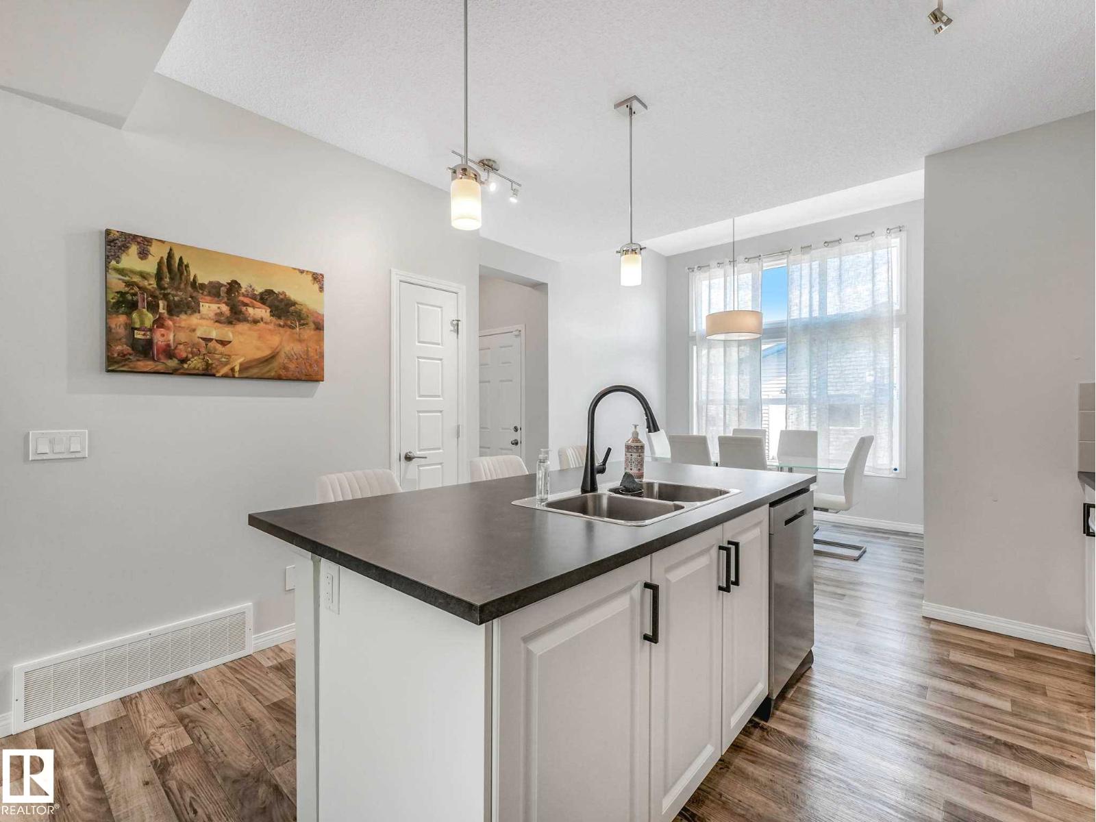 9607 225 ST NW - 8