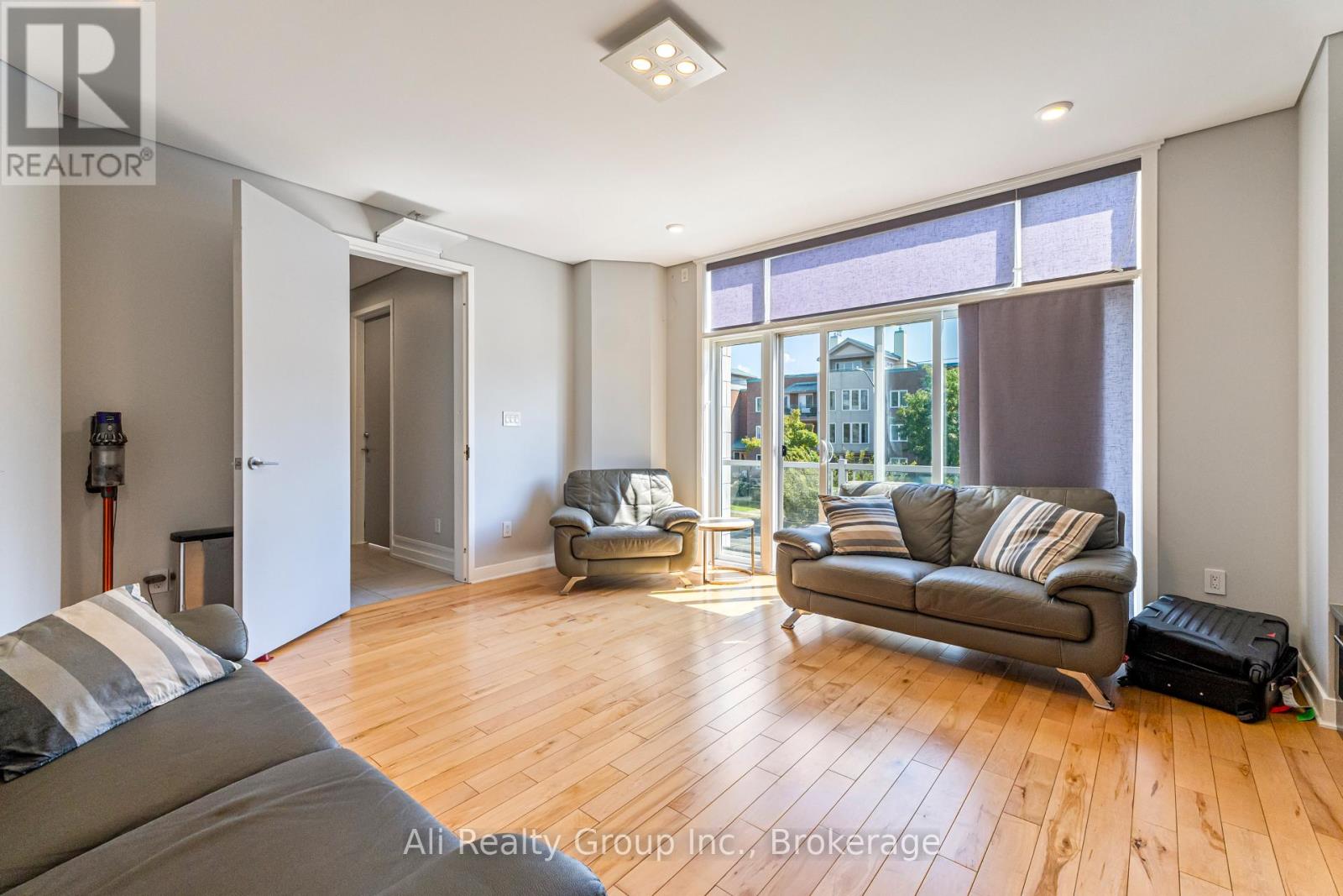 69 DONALD STREET - 11
