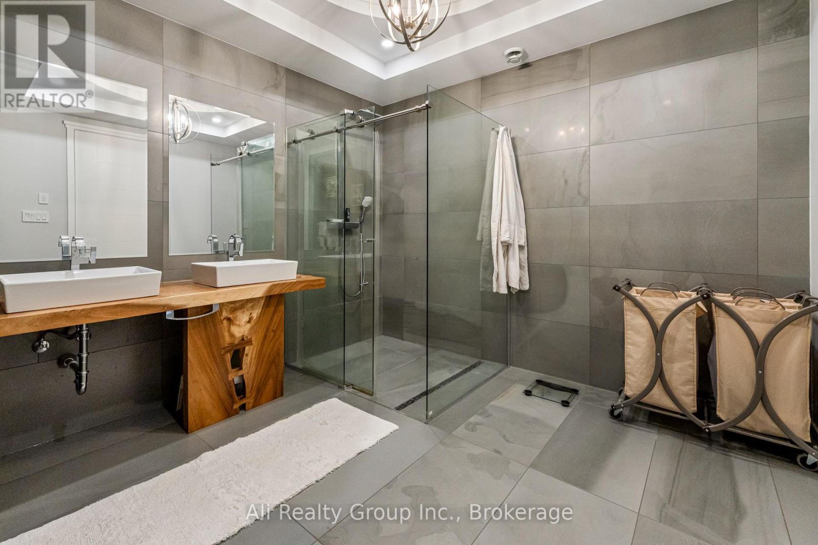 69 DONALD STREET - 34