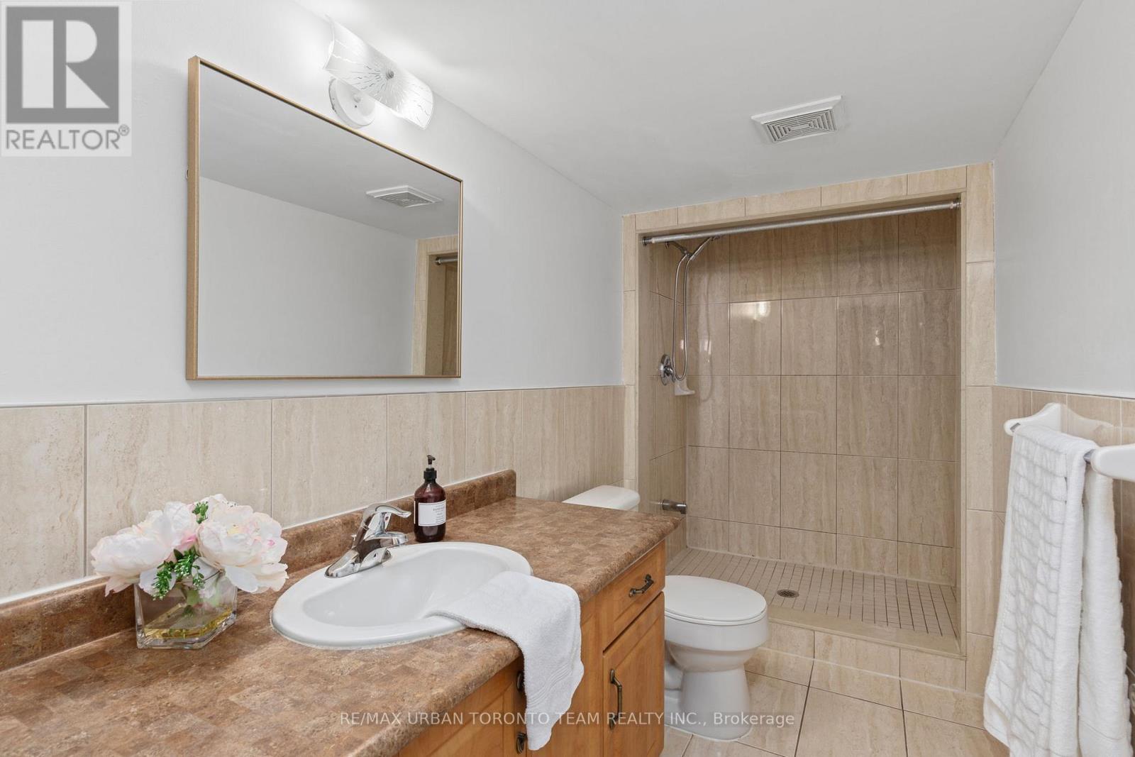 82 BUTTON ROAD - 24