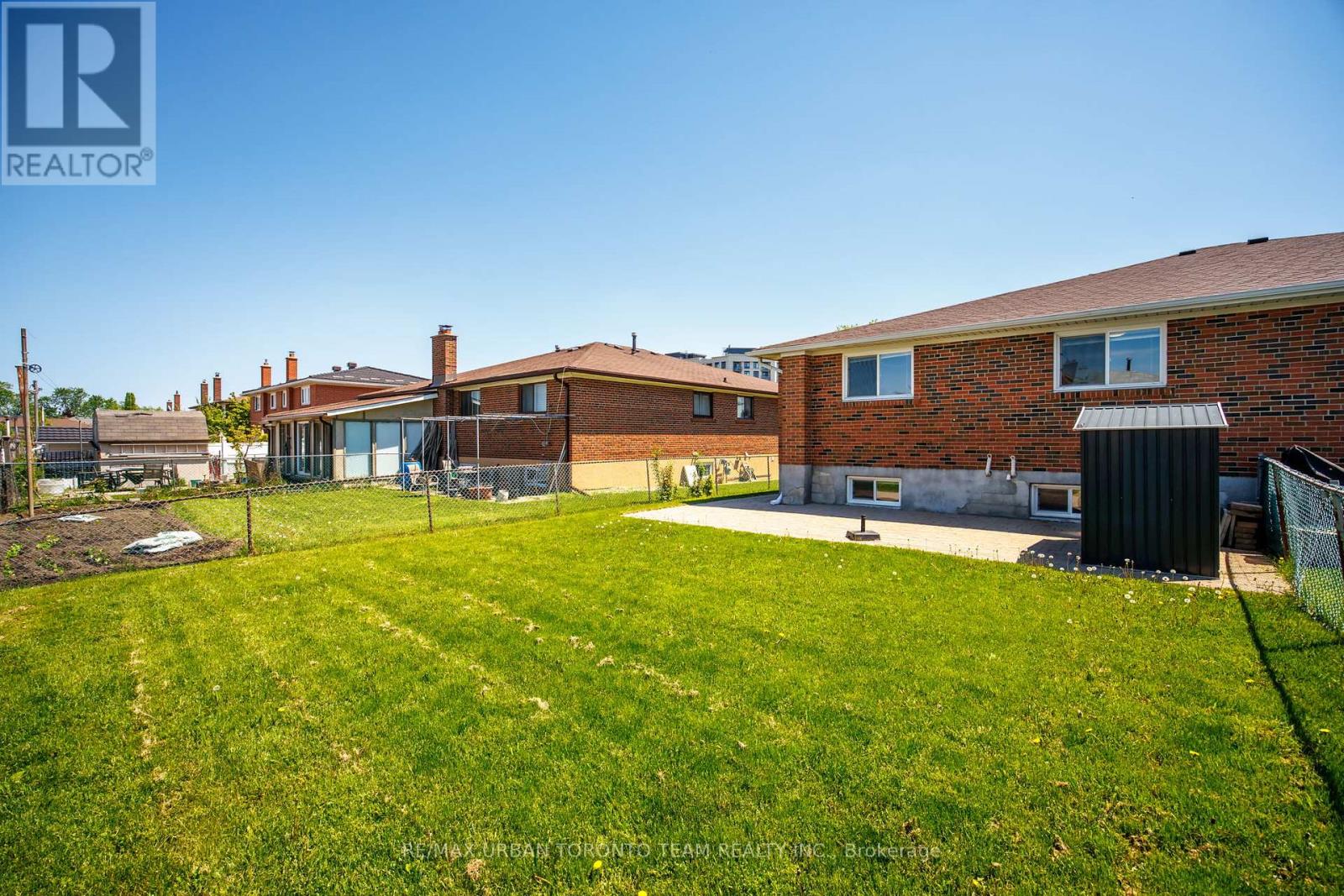 82 BUTTON ROAD - 31