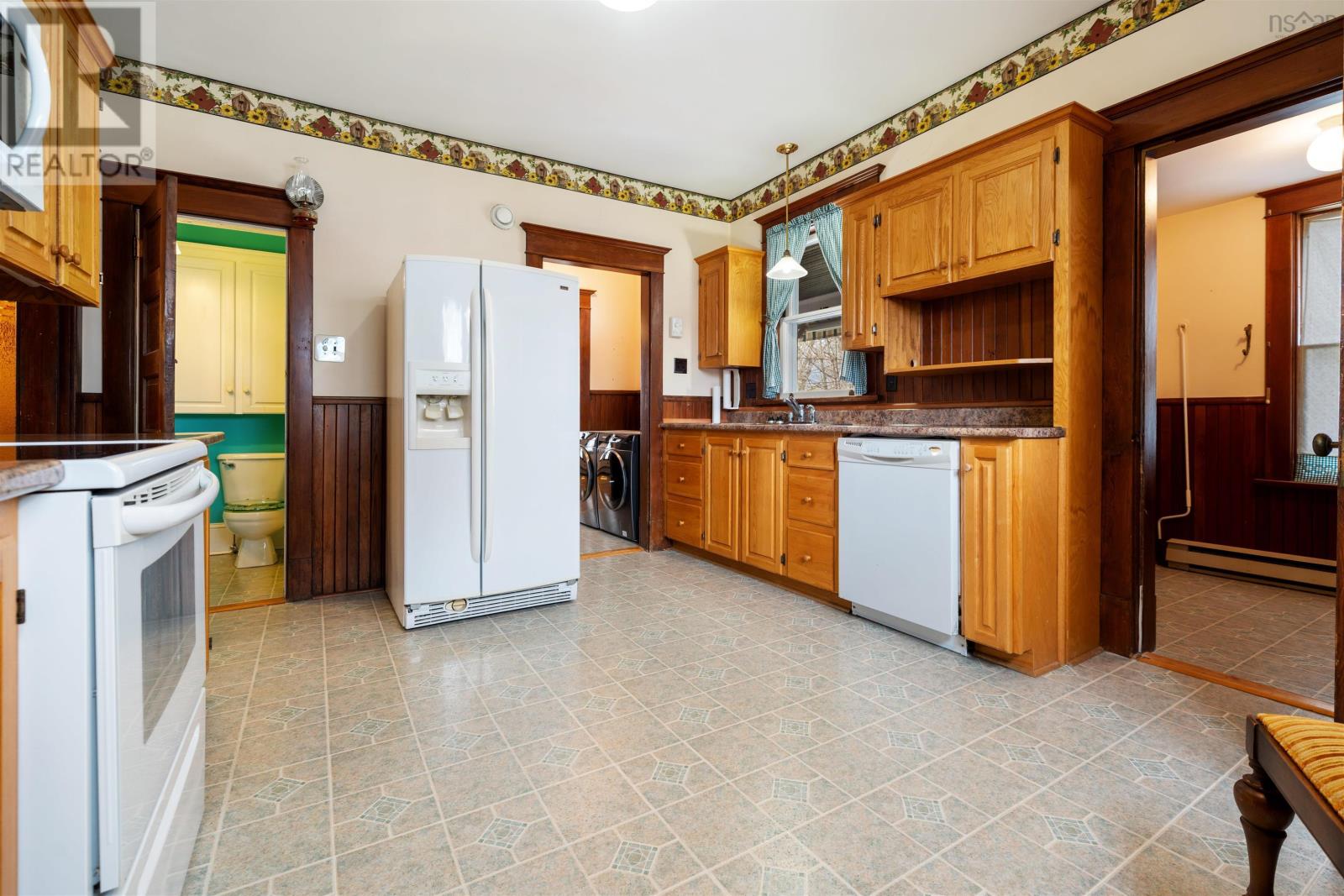 299 Albert Street - 25