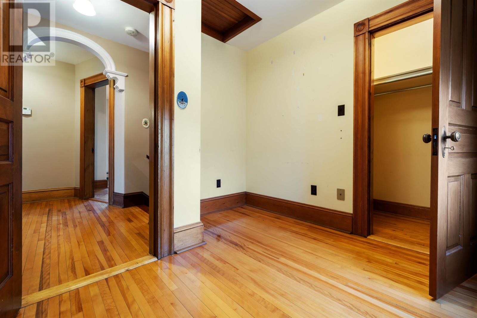 299 Albert Street - 38