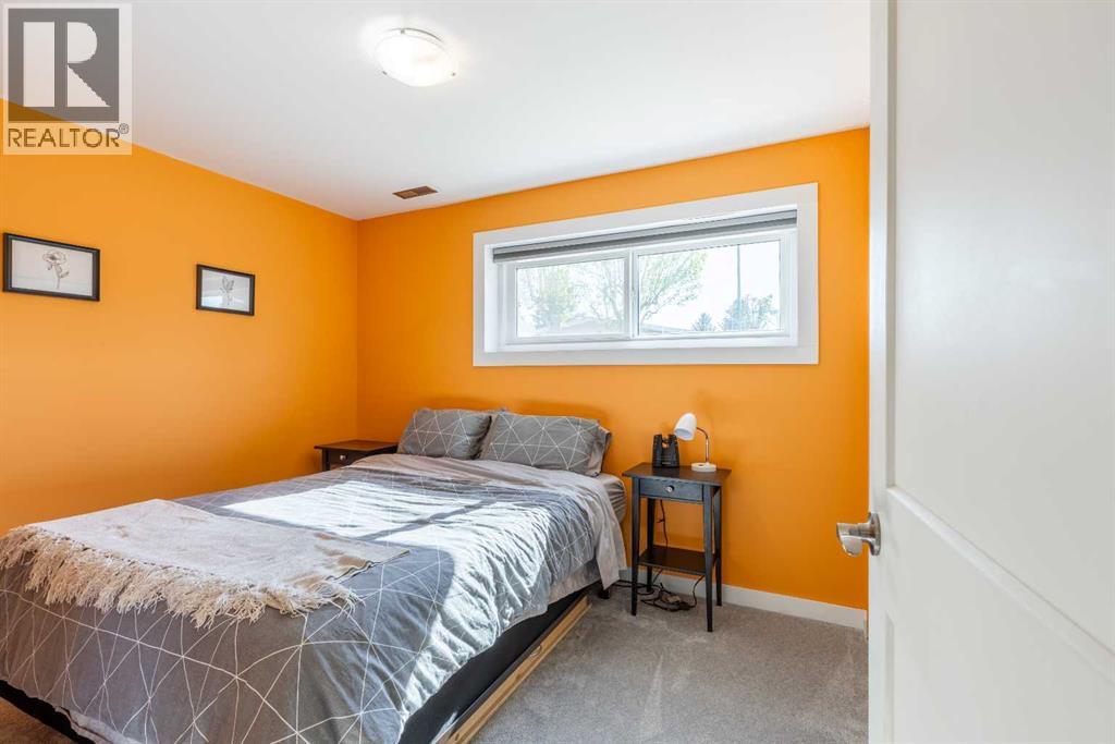 2022 19 Street N - 23