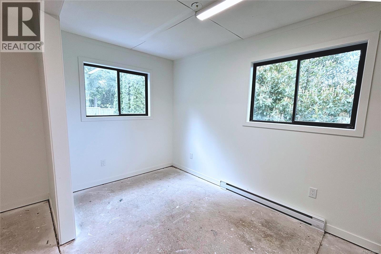 600 Sumac Dr - 43
