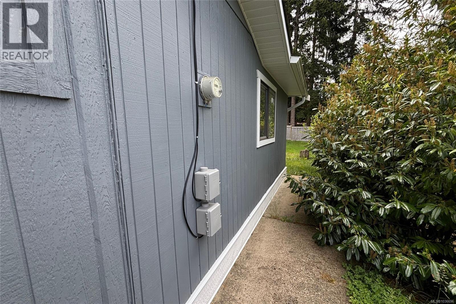 600 Sumac Dr - 46
