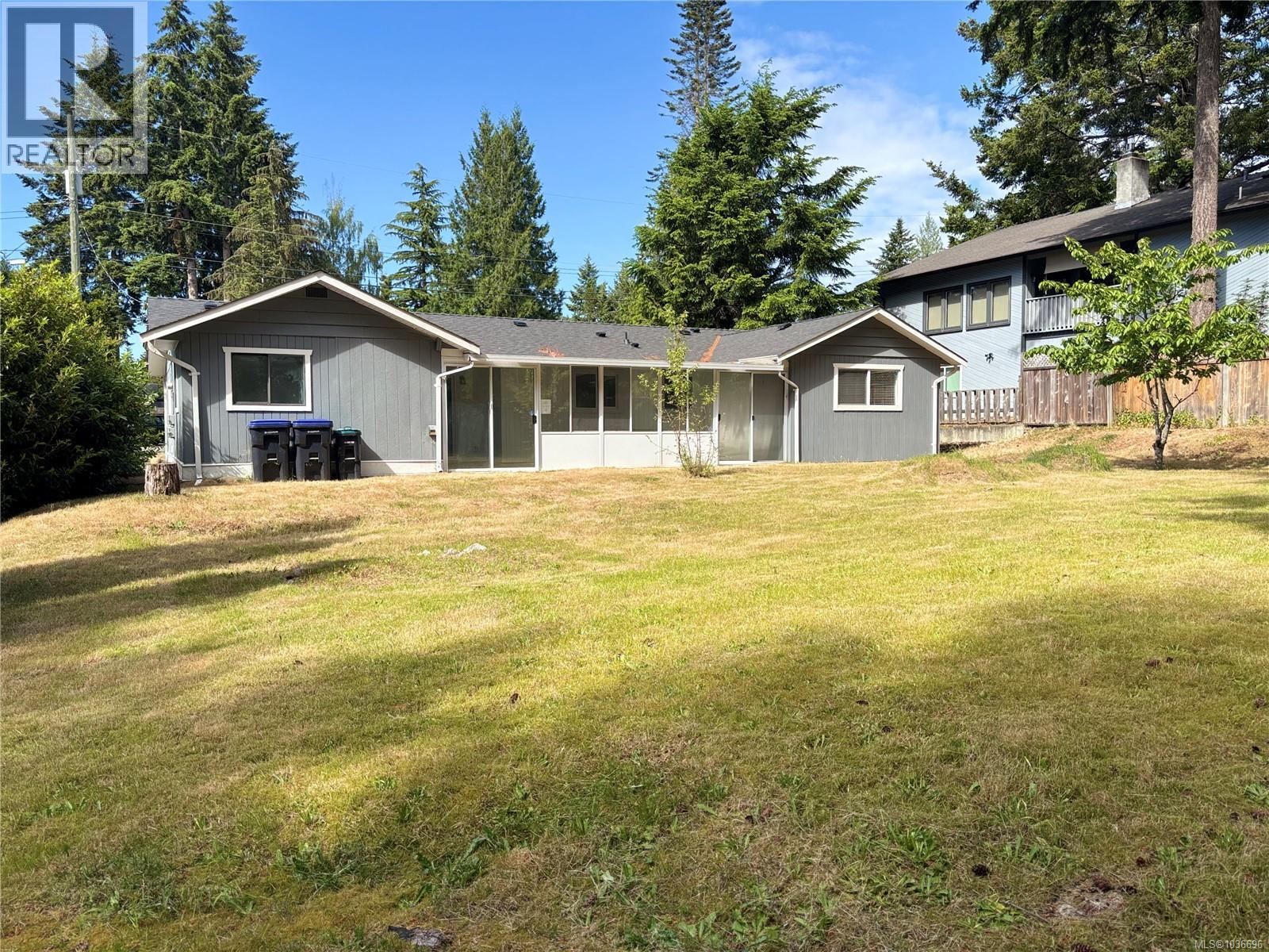 600 Sumac Dr - 54