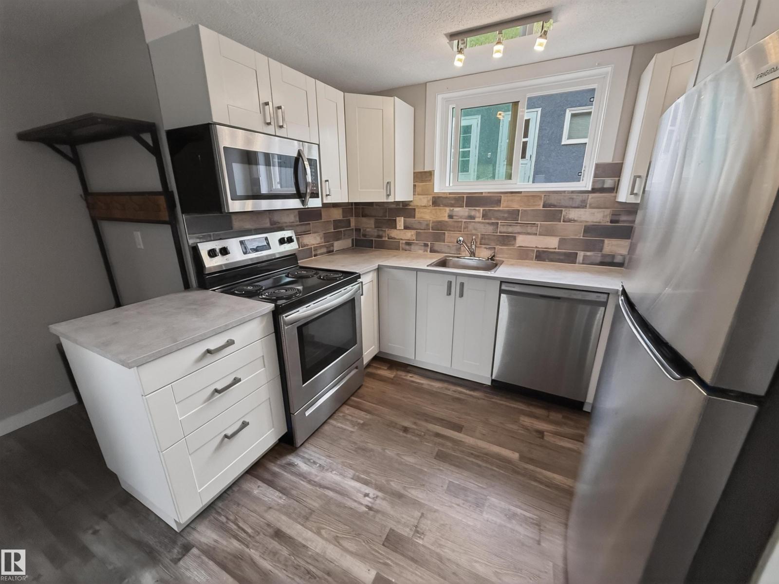 12943 123 ST NW - 33