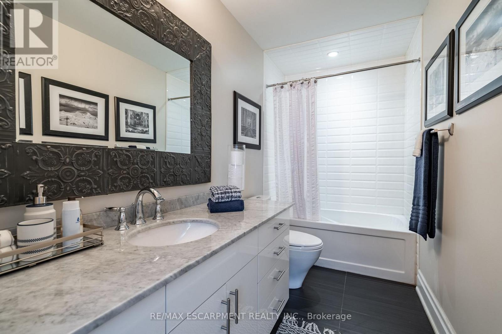 190 DORVAL DRIVE - 42