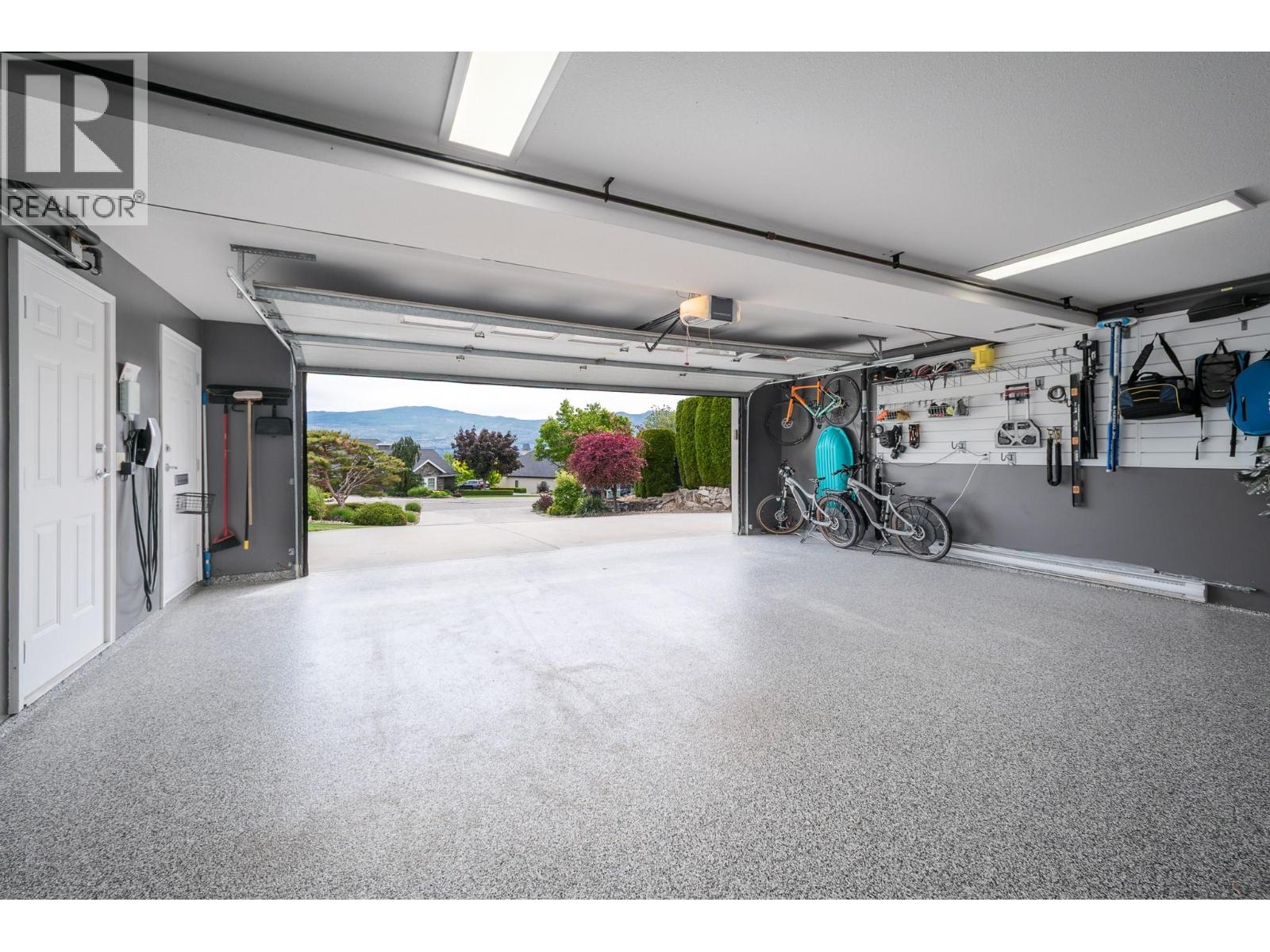 #22 3103 Thacker Drive - 53