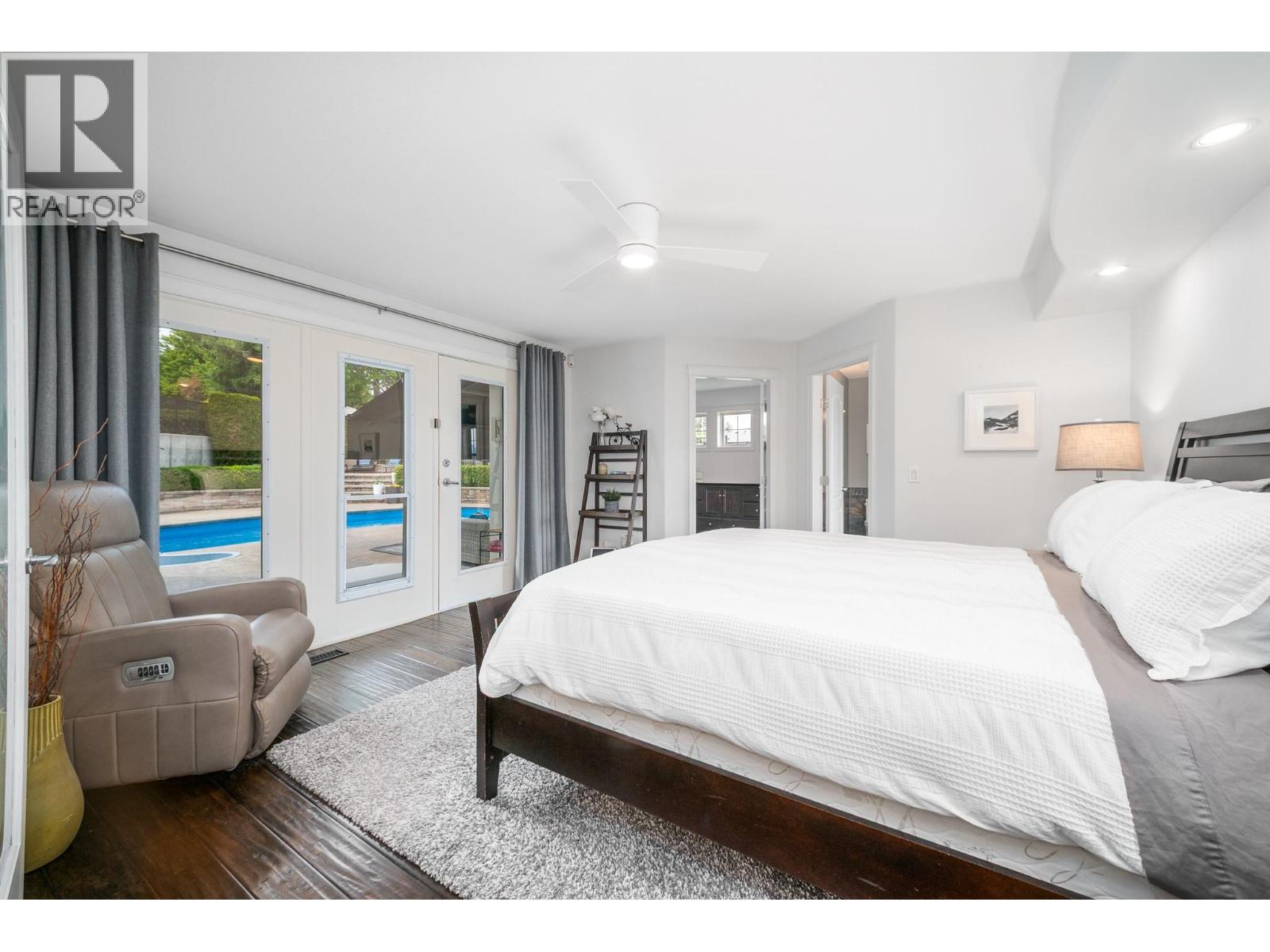 #22 3103 Thacker Drive - 26