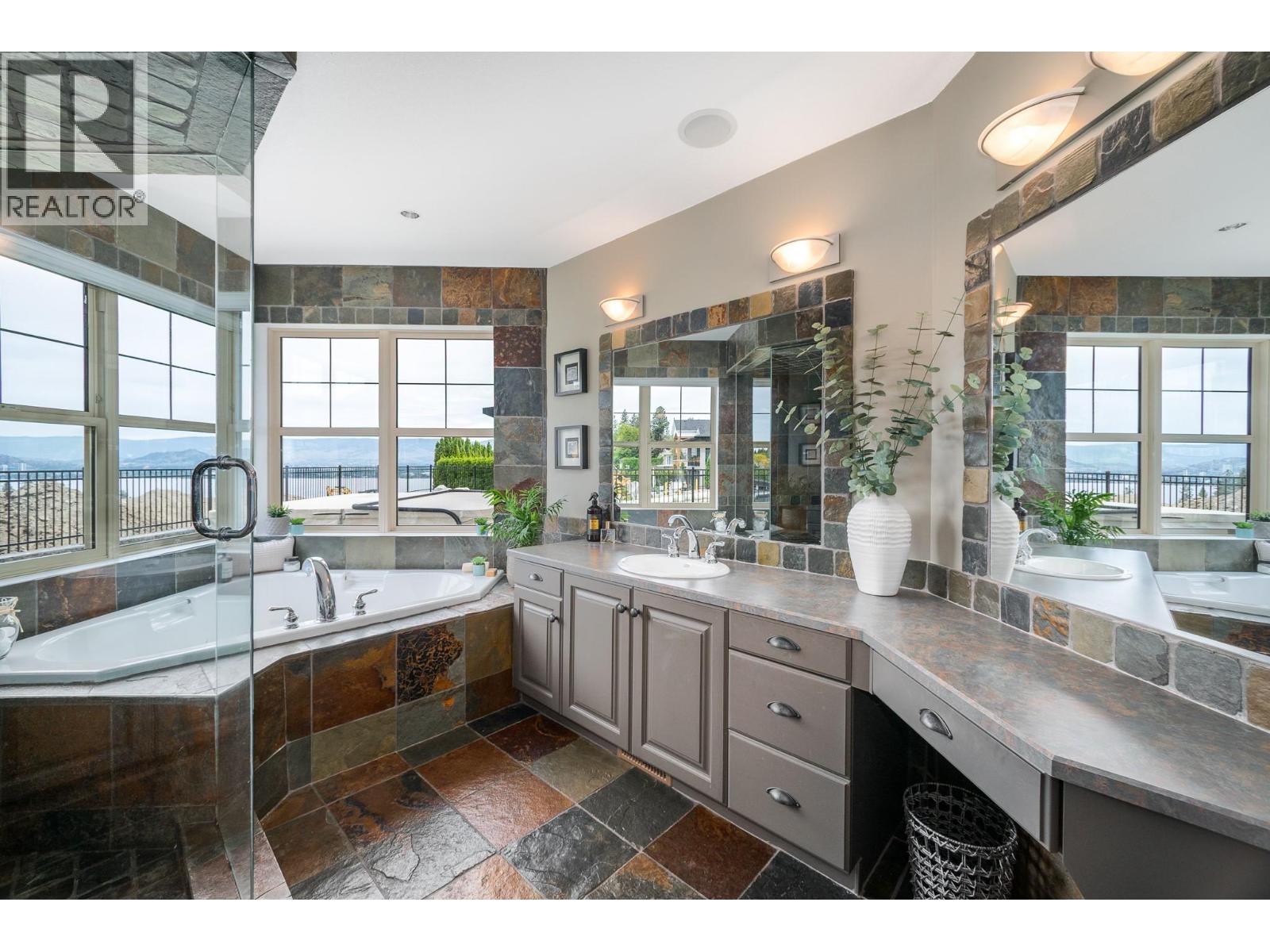 #22 3103 Thacker Drive - 28