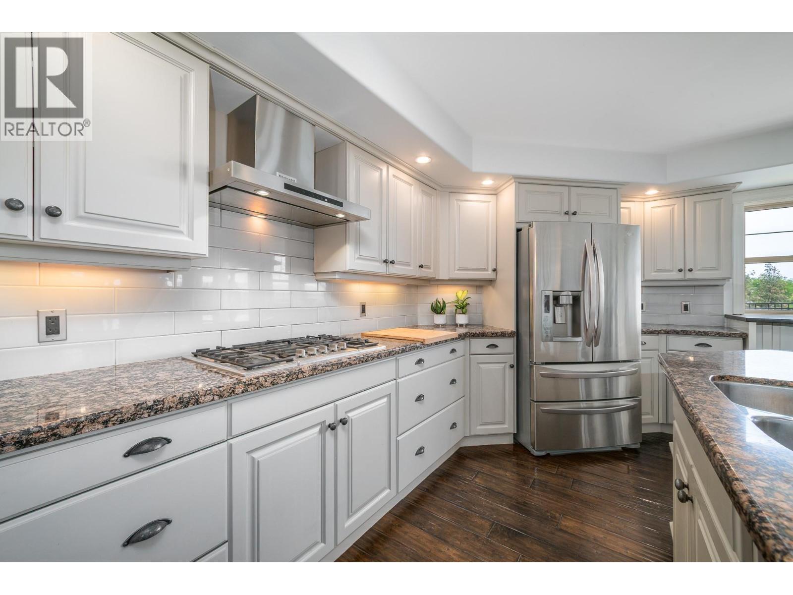 #22 3103 Thacker Drive - 18