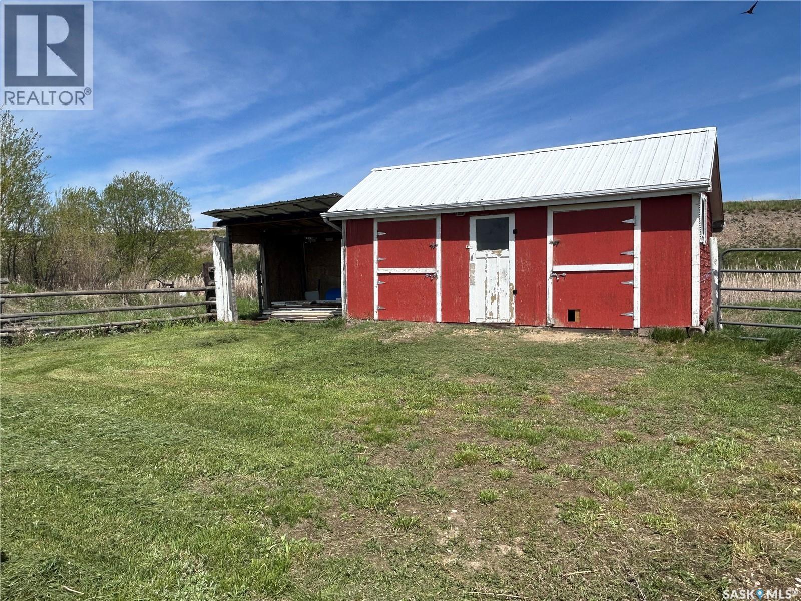 Estevan acreage 18.6 acres - 8