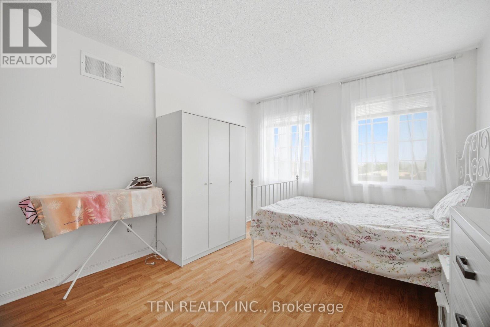 123 BRICKYARD WAY - 24