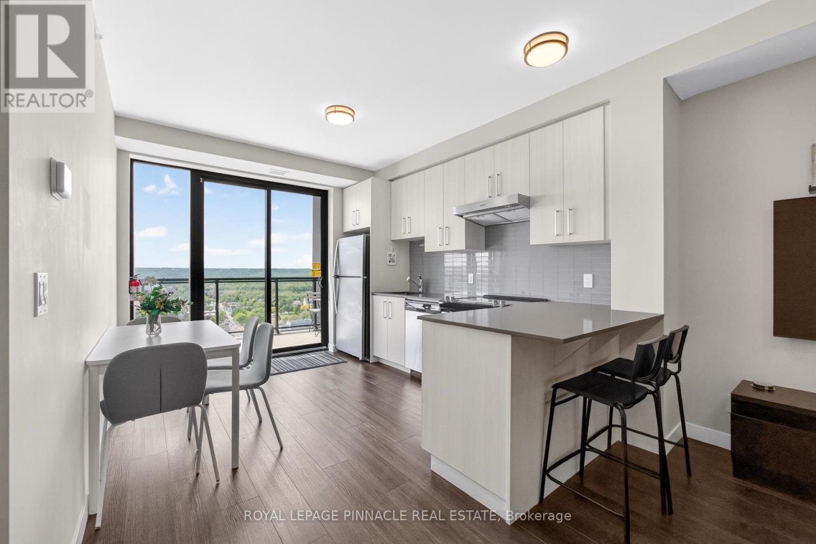 #2303 15 QUEEN STREET S - 16