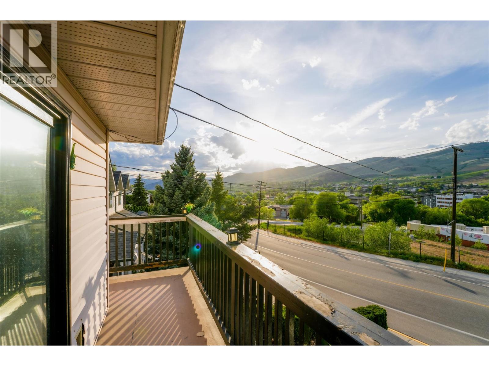 4204 Okanagan Avenue - 34