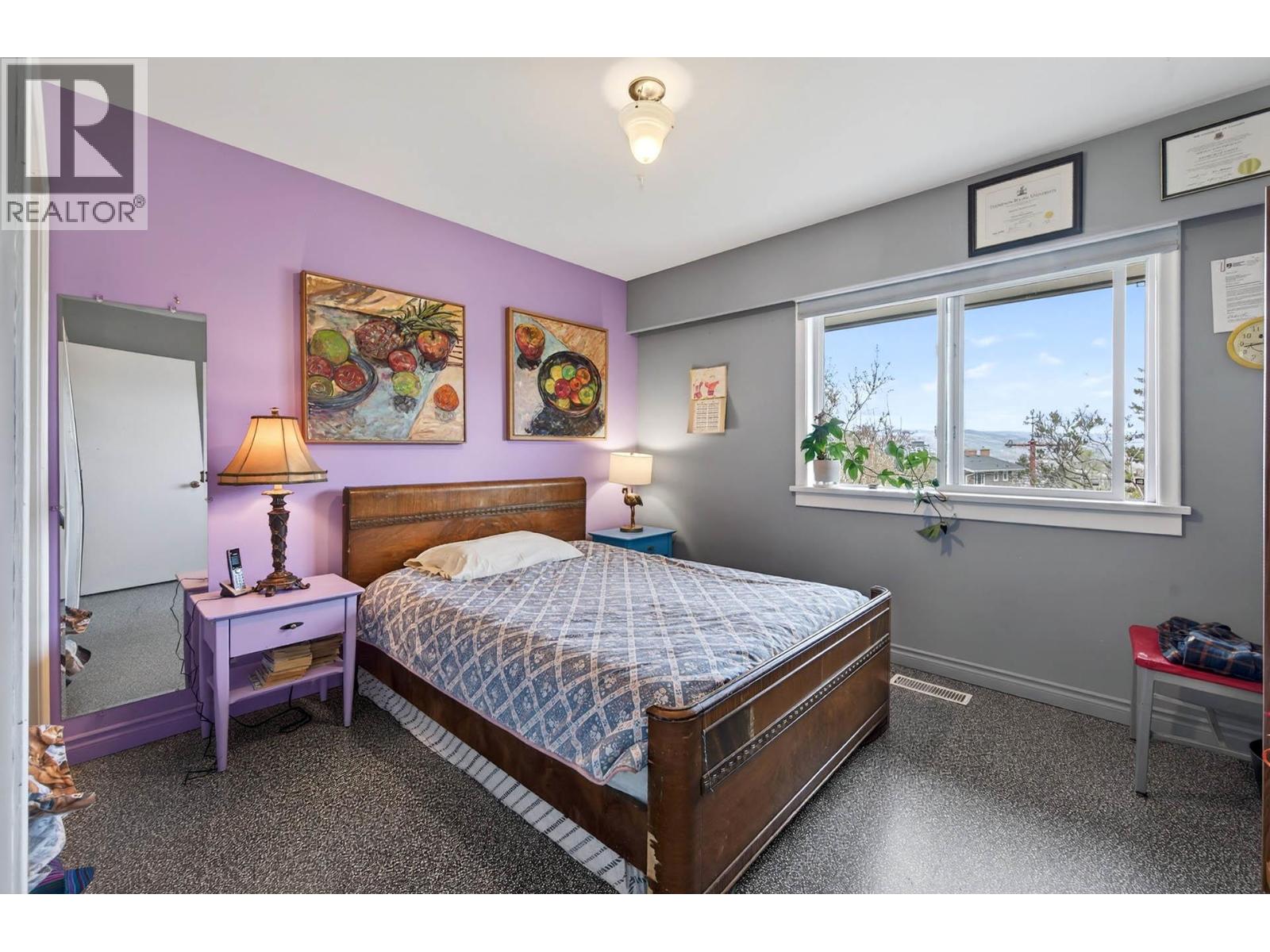 640 FRASER Street - 25