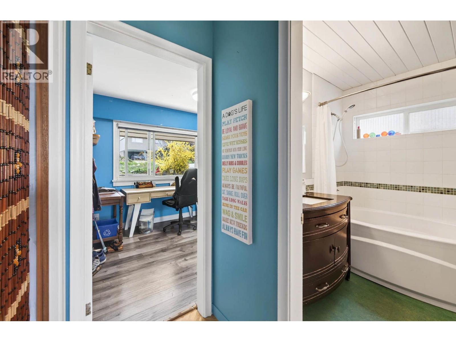 640 FRASER Street - 33